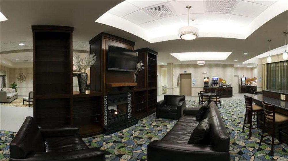 Comfort Inn & Suites Plainville-Foxboro Εξωτερικό φωτογραφία