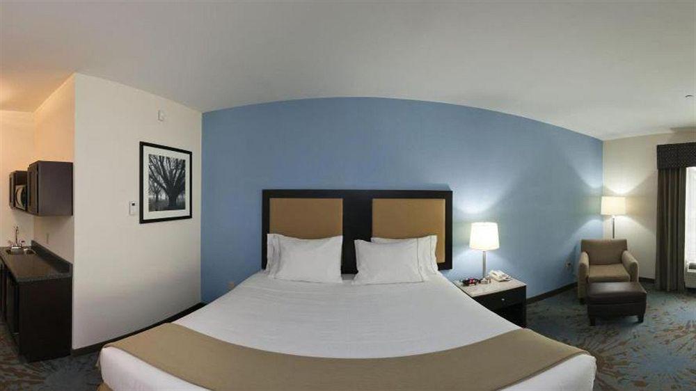 Comfort Inn & Suites Plainville-Foxboro Εξωτερικό φωτογραφία