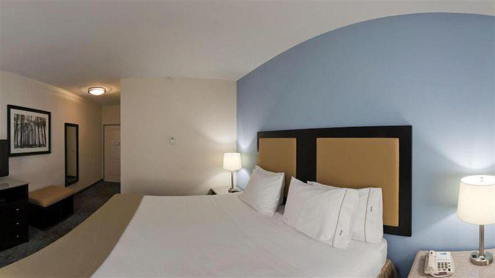 Comfort Inn & Suites Plainville-Foxboro Εξωτερικό φωτογραφία