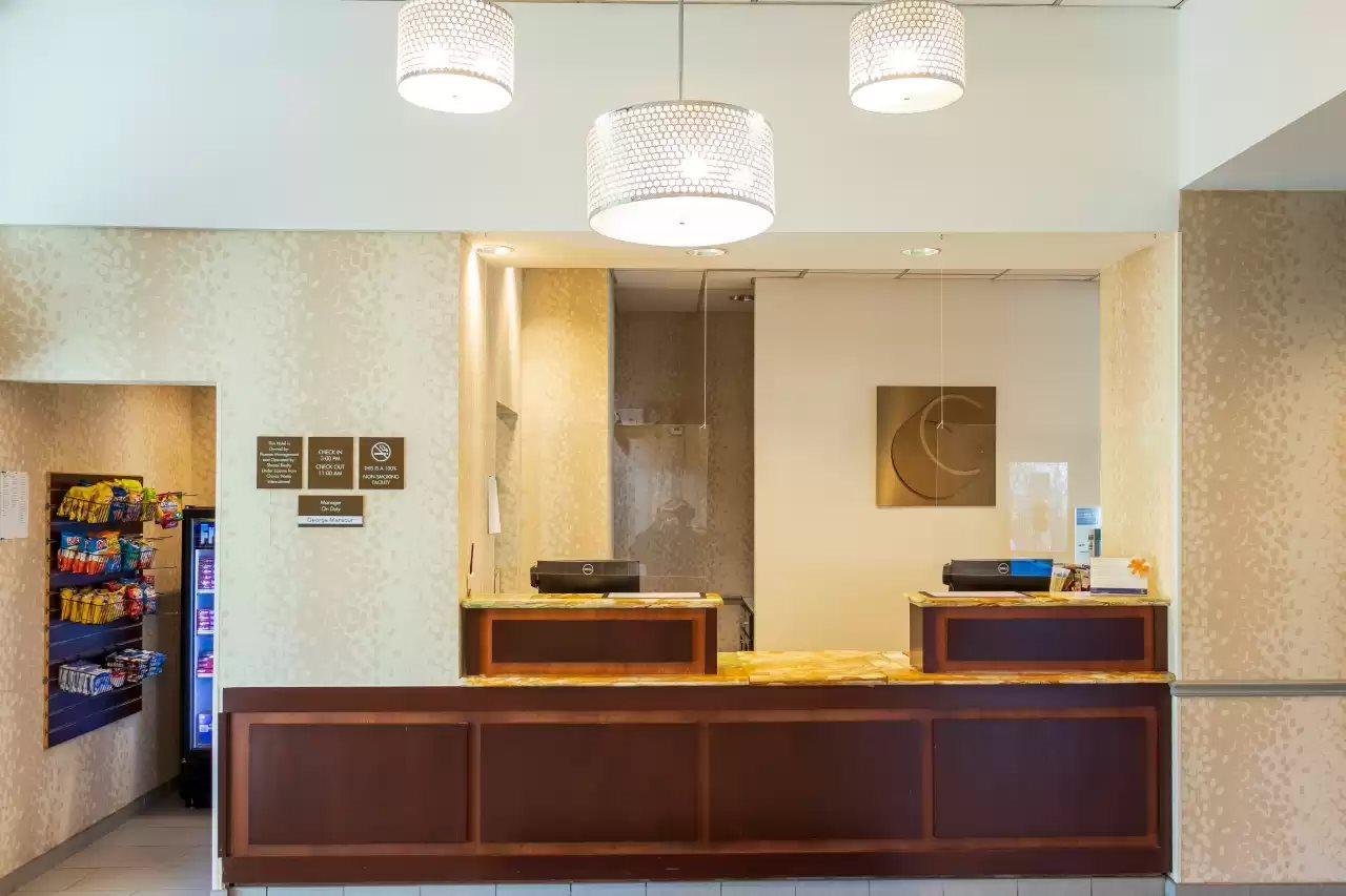 Comfort Inn & Suites Plainville-Foxboro Εξωτερικό φωτογραφία